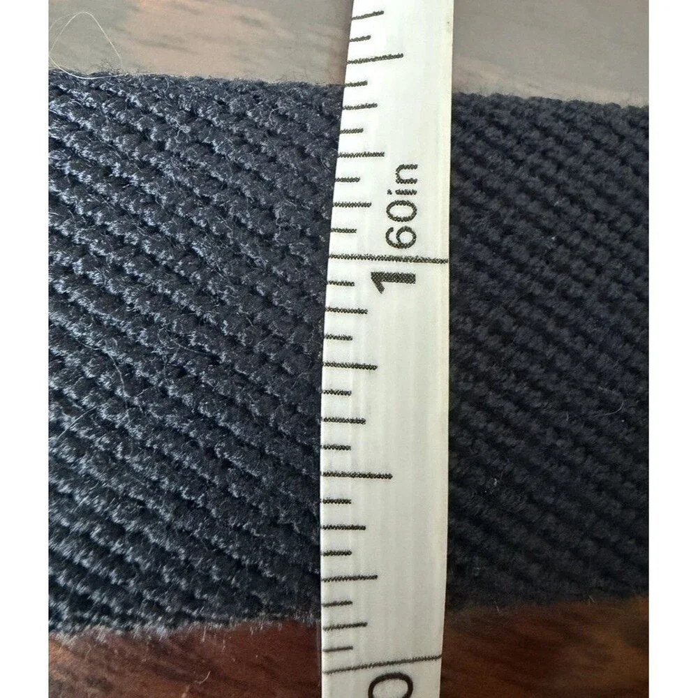 L.L. Bean NAVY Surcingle Full Grain Leather Belt Silver Buckle USA Made‎ Size 44